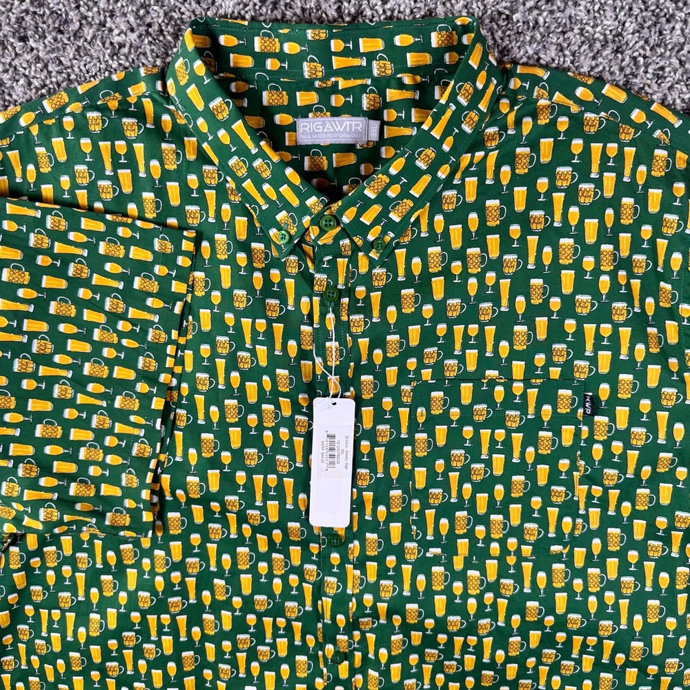 NEW RIGAWTR Mens 3XL Green Beer-themed Short Sleeved, Buttoned Up Shirt Hawaiian